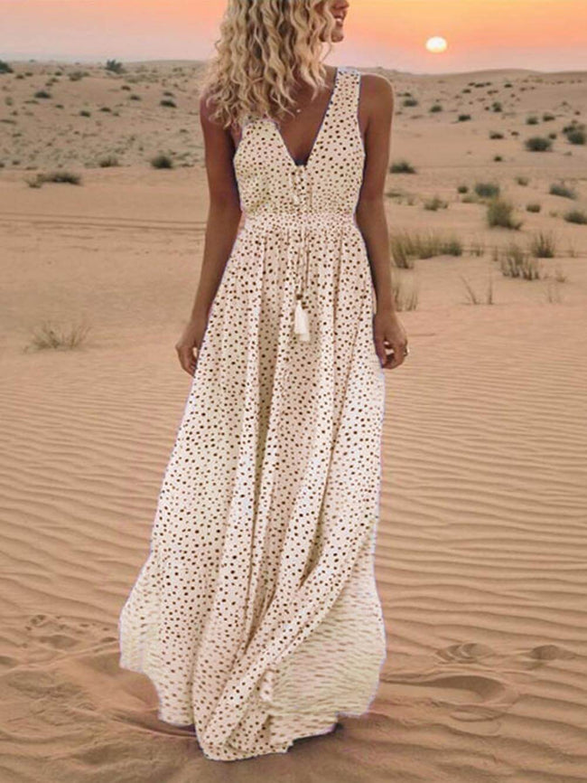 Polka-Dot Boho Maxi Skirt with V-Neckline Main image