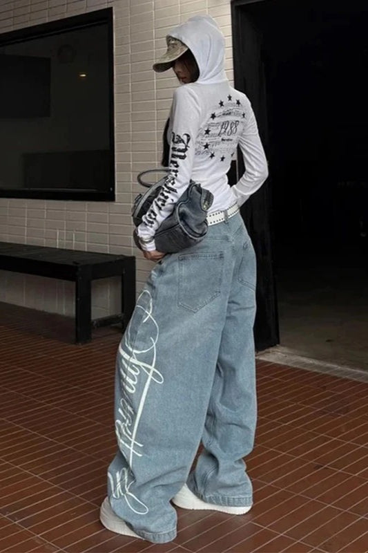 Vintage-Inspired Printed Boyfriend Jeans