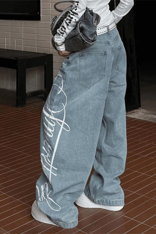 Vintage-Inspired Printed Boyfriend Jeans