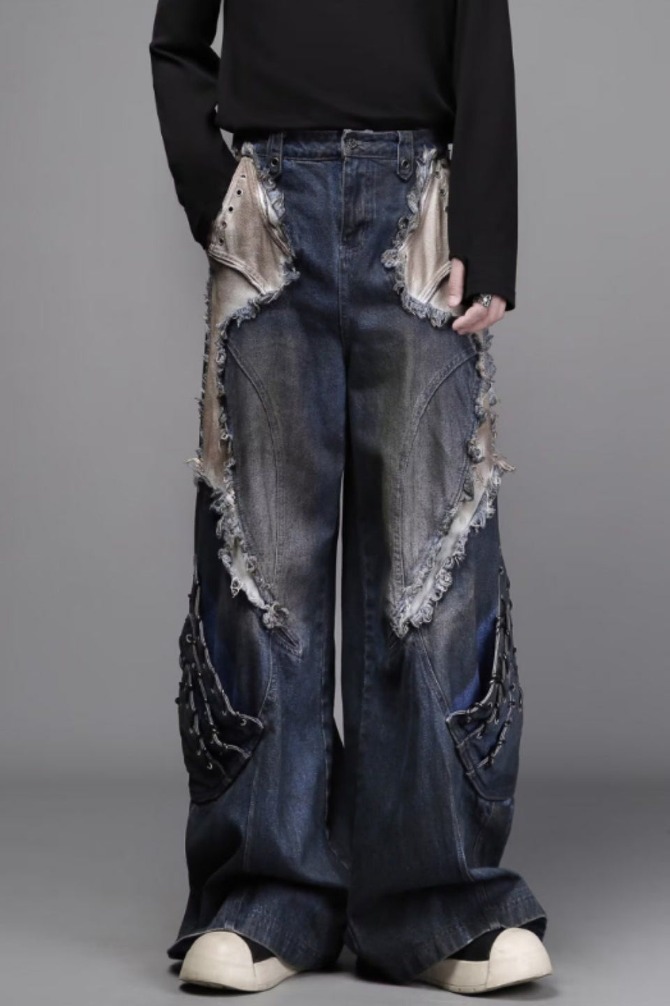 Distressed Denim Jeans in a Wide-Leg Fit