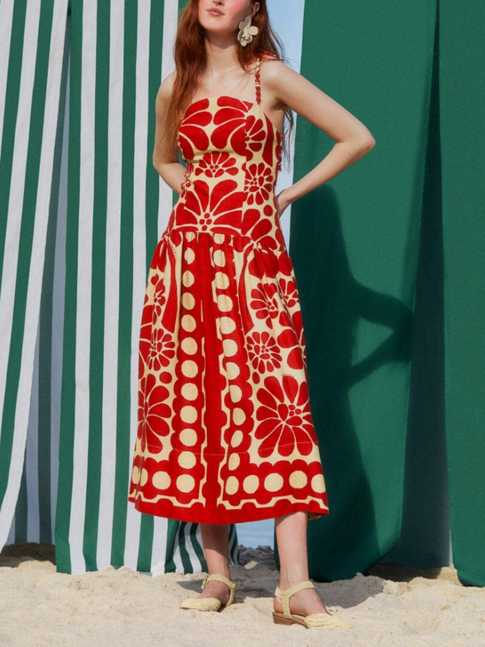 Open-Back Red Midi Dress with Sleeveless Cut
