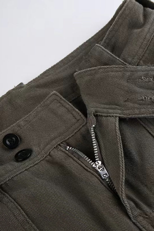 Mid-Rise Pocket-Detail Cargo Jeans