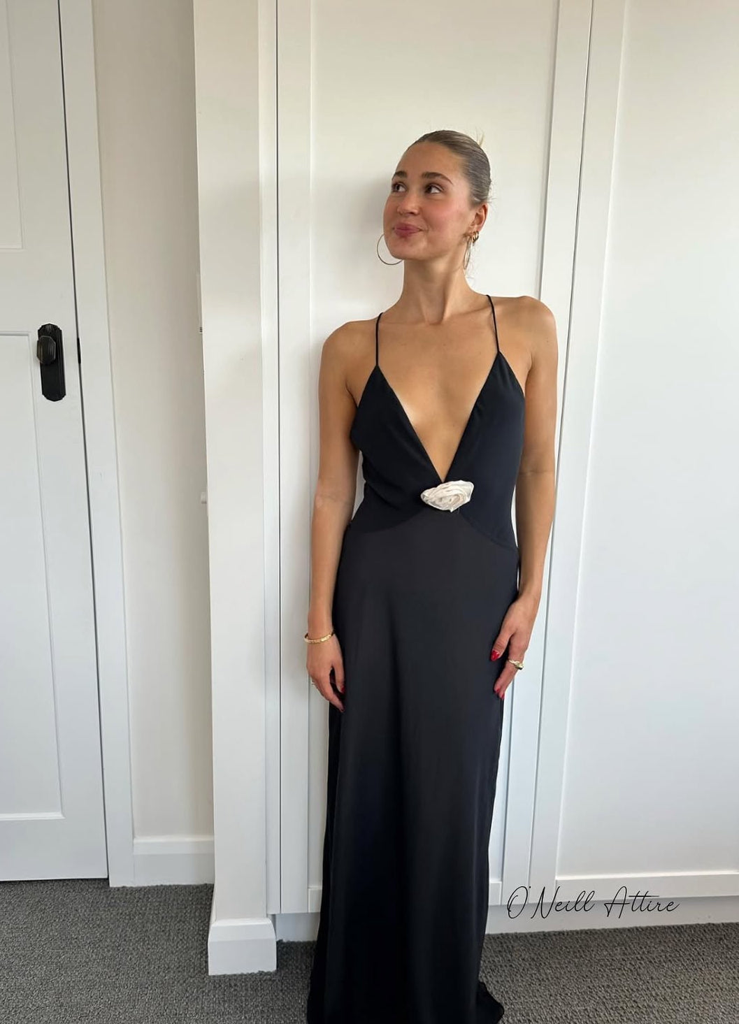Plunging V-Neck Strap-Detail Maxi Dress with Pullover Design