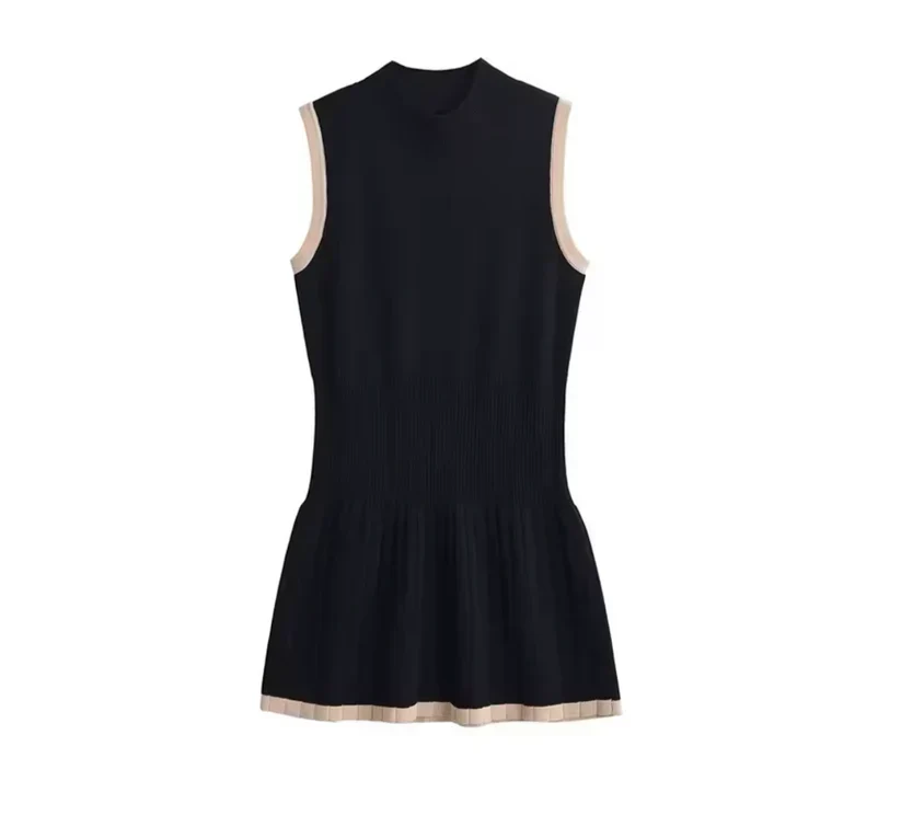 Ribbed Dress with Pleats