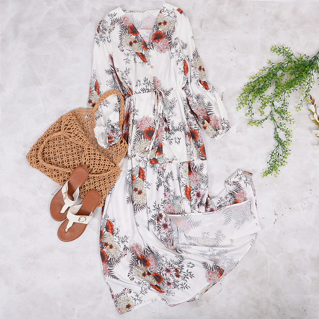 Floral Boho Maxi Dress with V-Neckline Main image