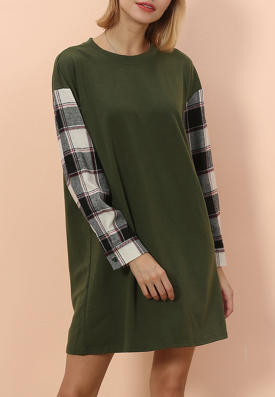 Plaid Crew-Neck Dress with Long Sleeves