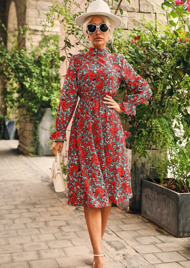 Vintage-Inspired Floral Dress with Long Sleeves Main image