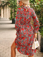 Vintage-Inspired Floral Dress with Long Sleeves