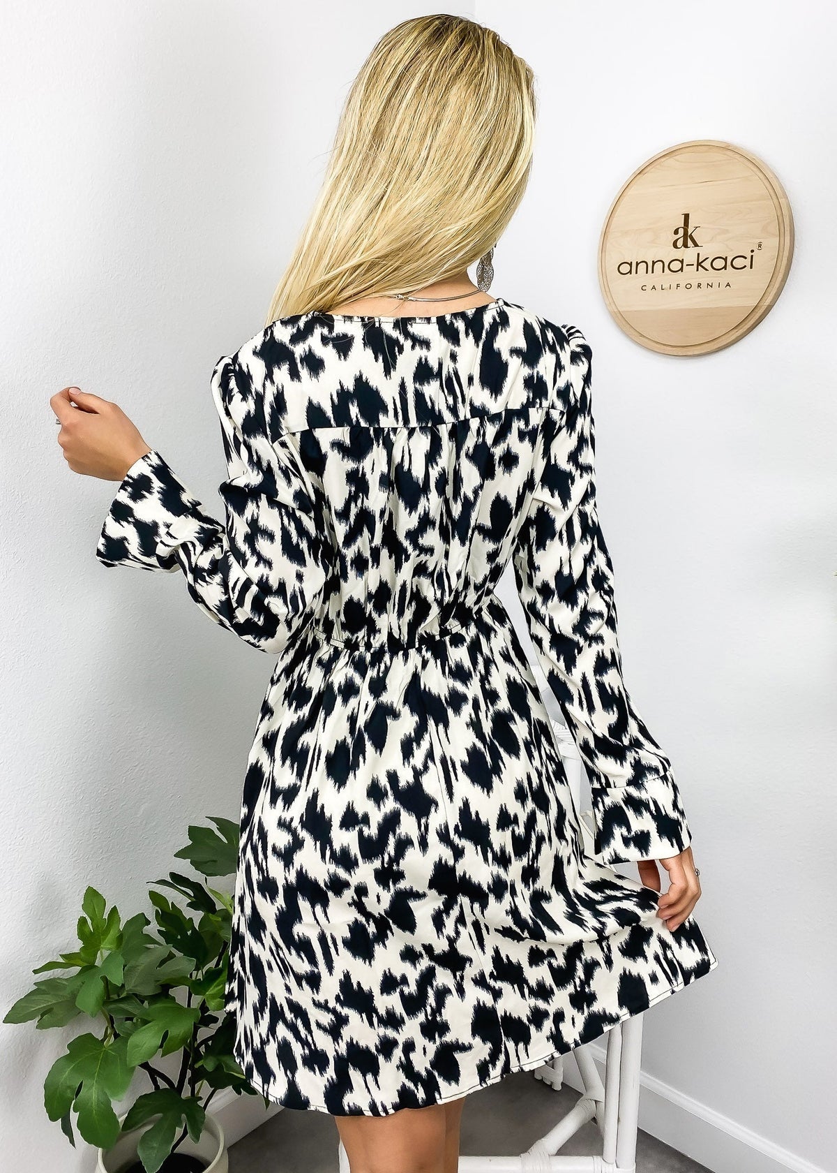 Abstract-Print Polyester Dress with Contrast Details