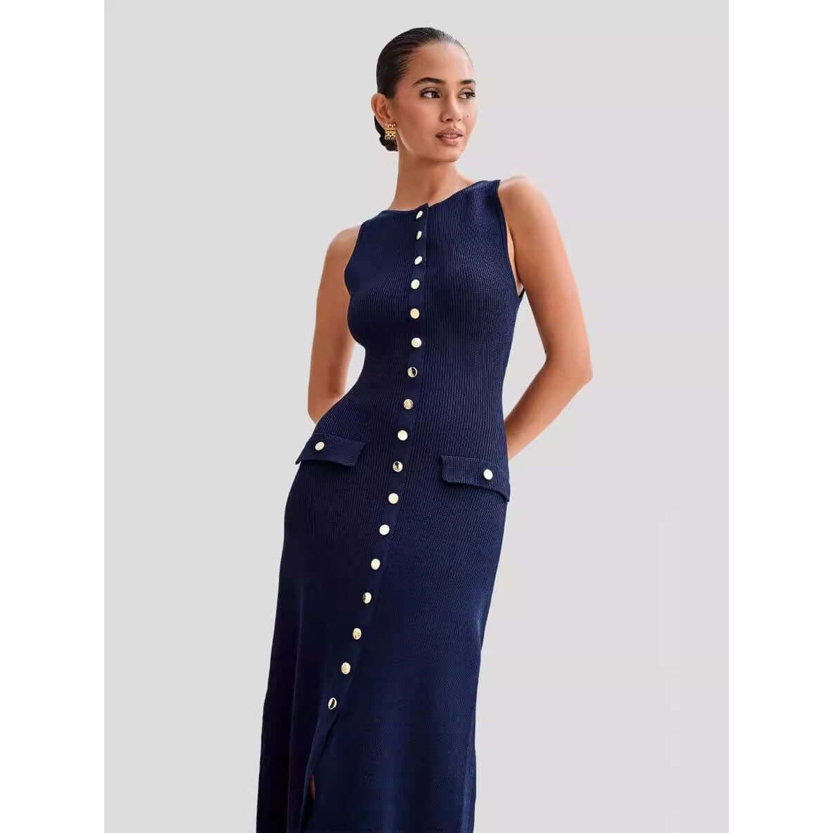 Slim-Fit Crew-Neck Sleeveless Maxi Dress