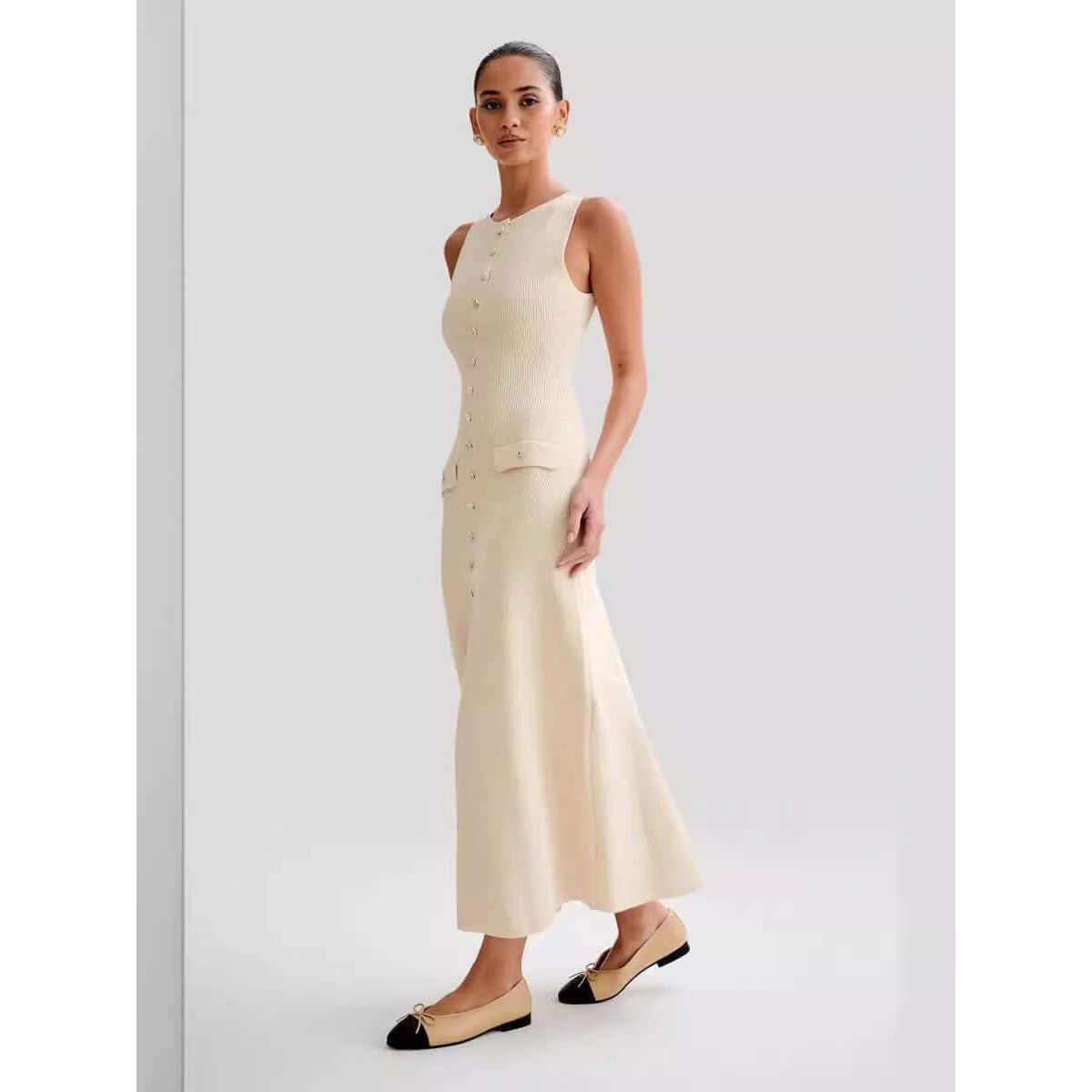 Slim-Fit Crew-Neck Sleeveless Maxi Dress