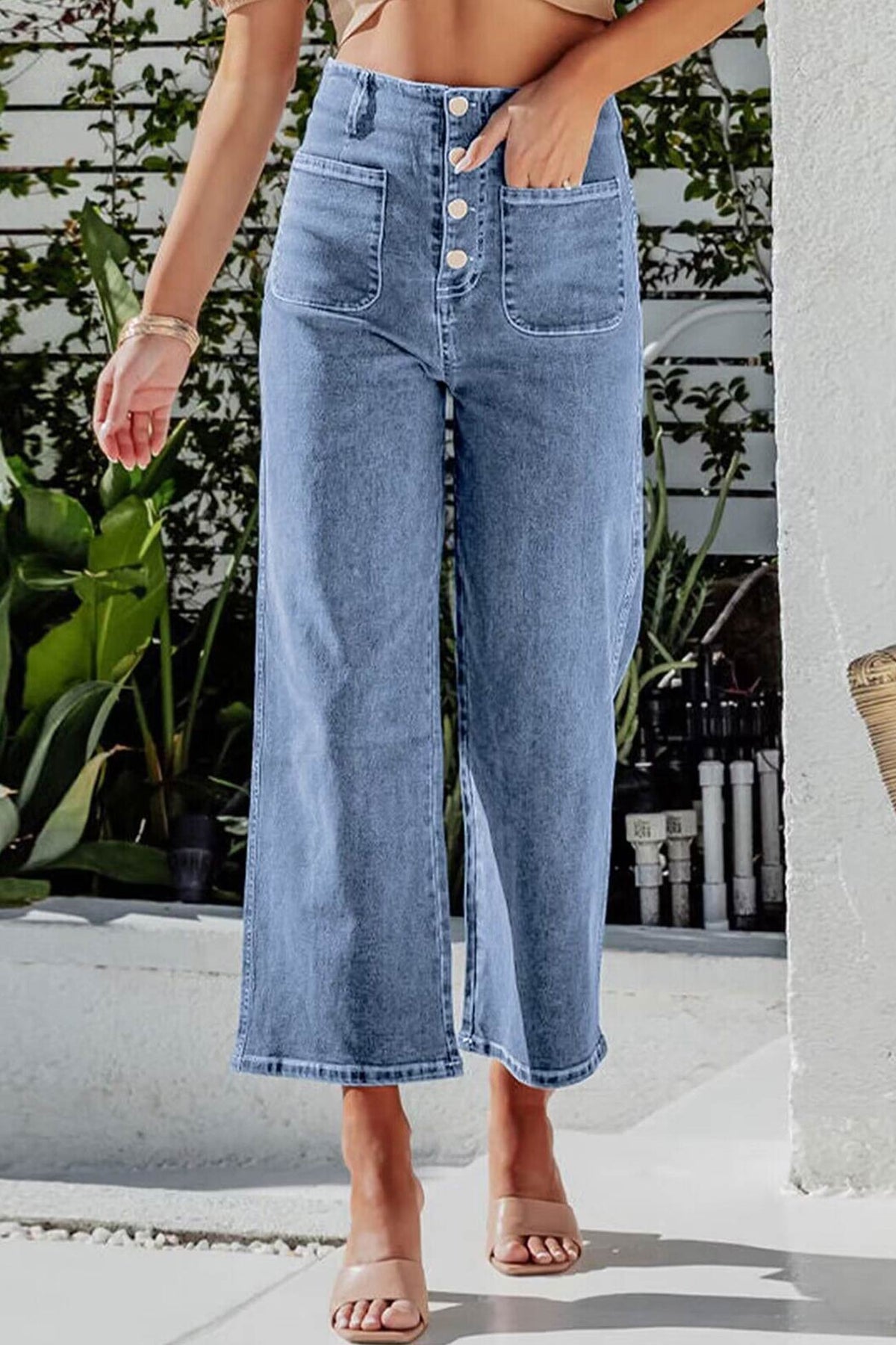 Cropped Jeans with High Waist