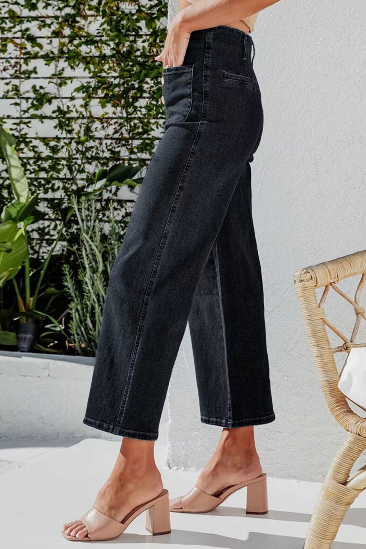 Cropped Jeans with High Waist