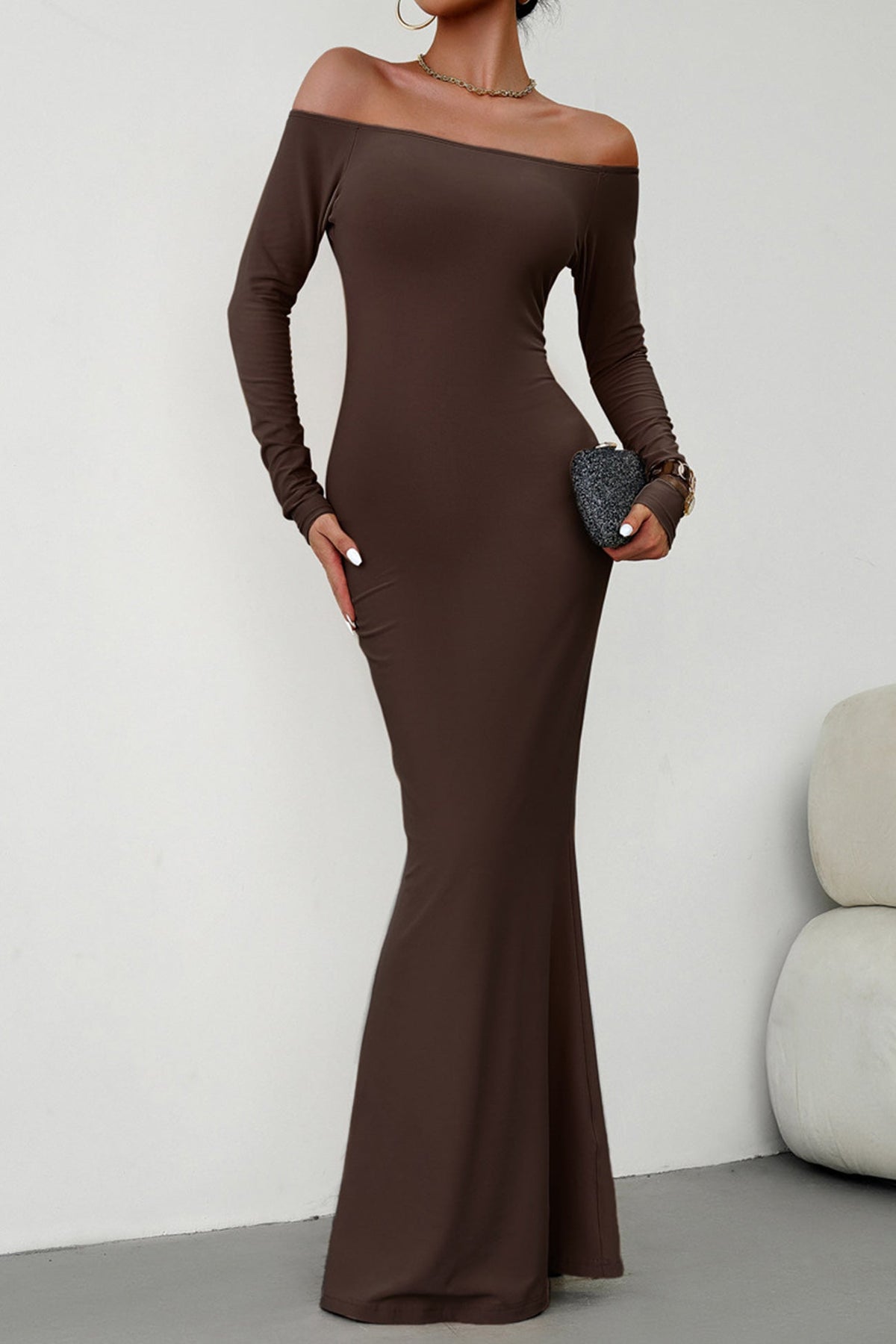 Off-Shoulder Solid-Color Dress with Mermaid Shape