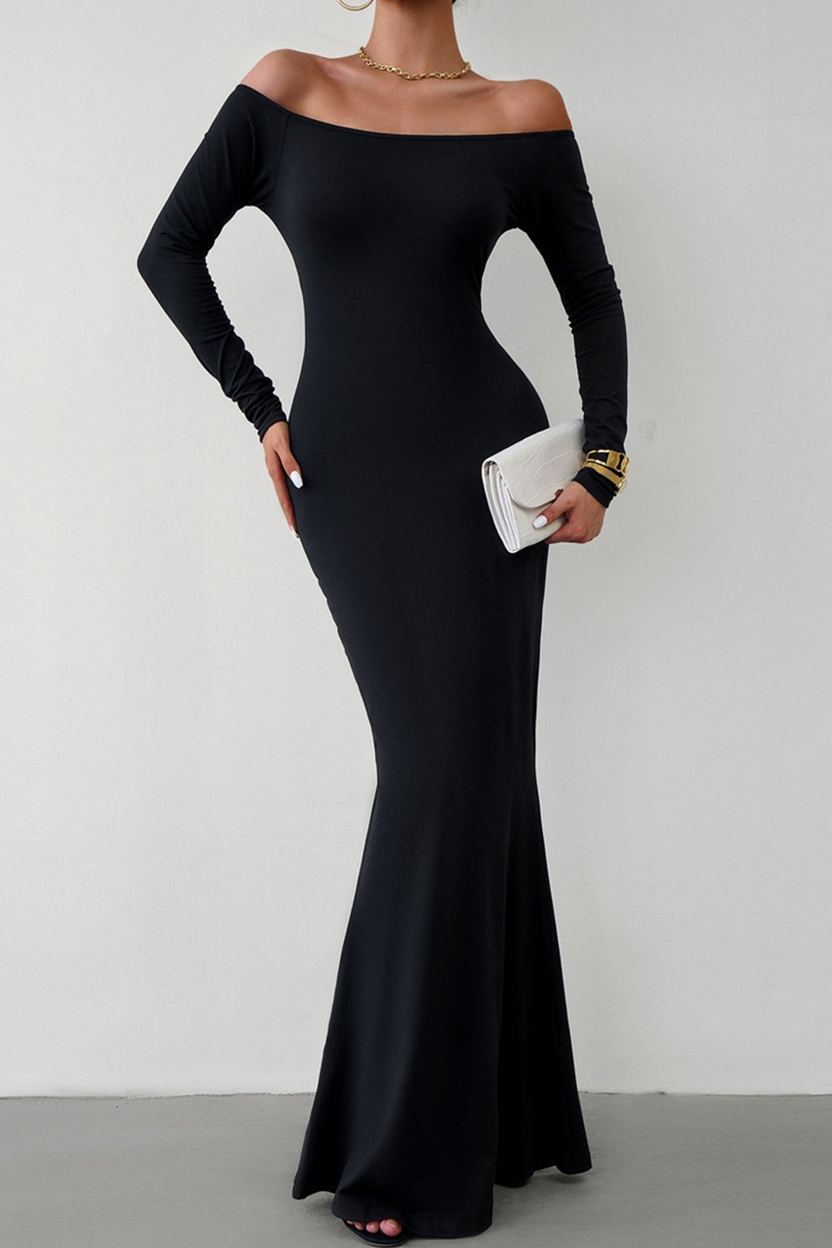 Off-Shoulder Solid-Color Dress with Mermaid Shape