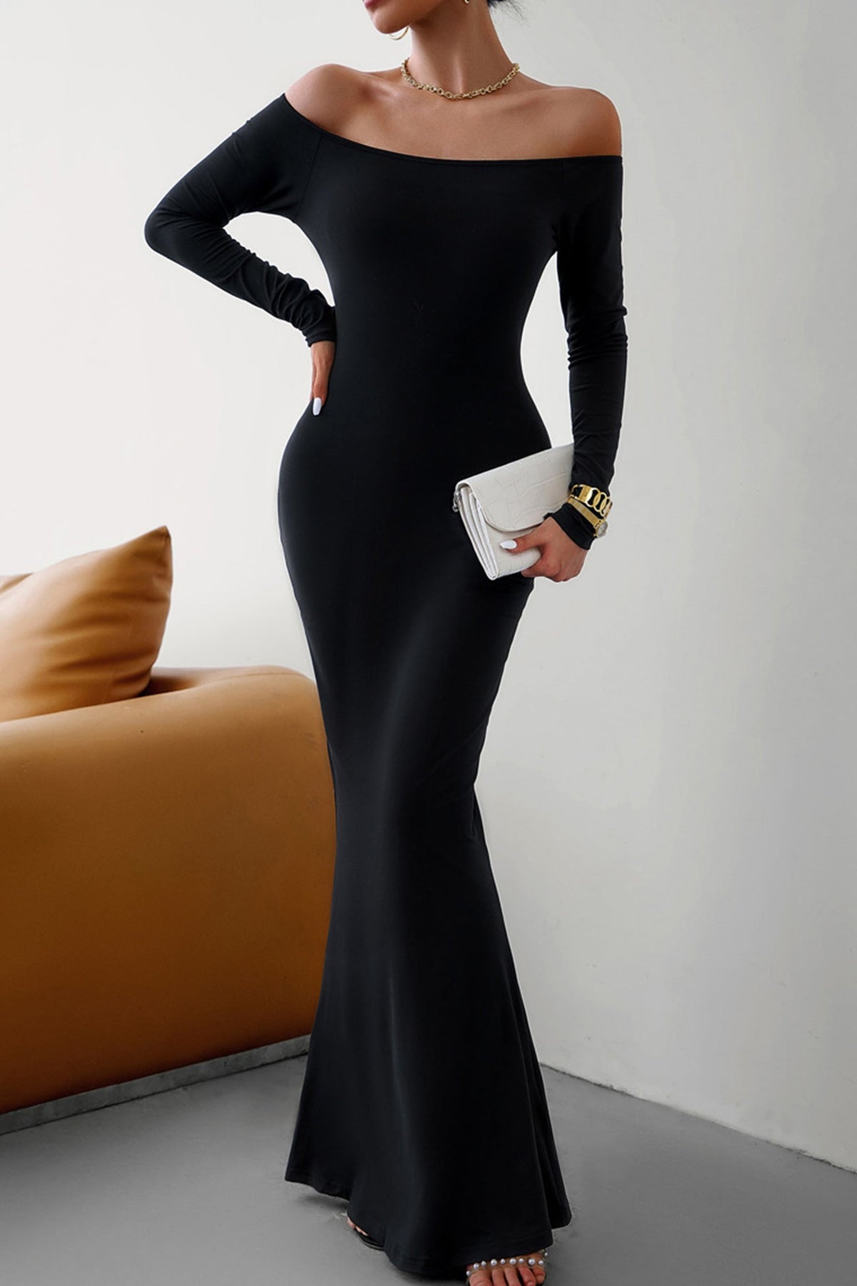 Off-Shoulder Solid-Color Dress with Mermaid Shape