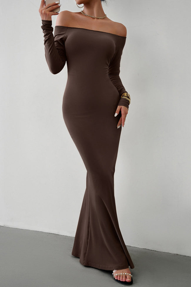 Off-Shoulder Solid-Color Dress with Mermaid Shape Main image