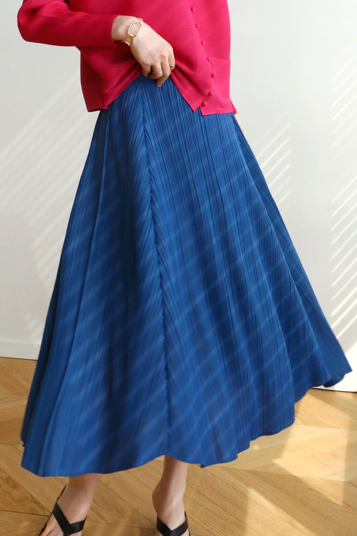 Pleated Solid-Color Skirt with High Waist