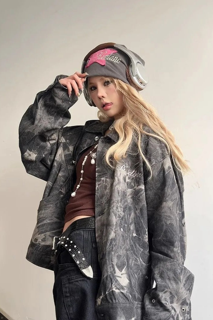 Denim Y2K Jacket with Vintage Styling