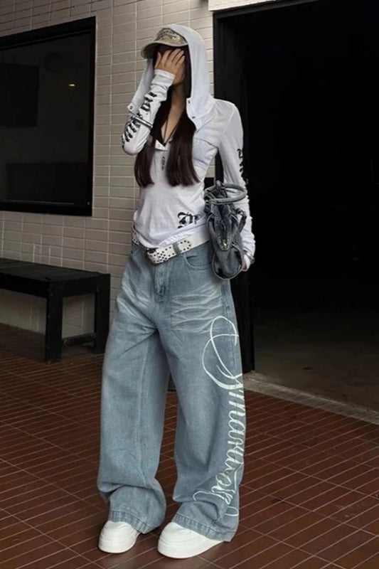 Vintage-Inspired Printed Boyfriend Jeans