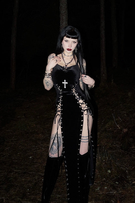 Slit-Detail Gothic Dress with Fitted Shape