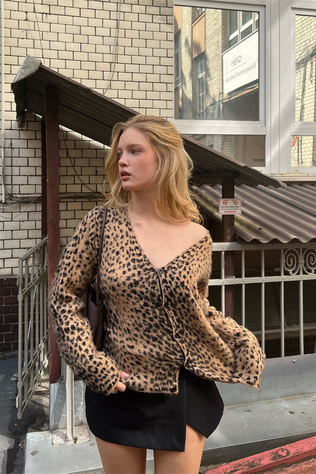 Animal-Print Leopard-Print V-Neck Cardigan Main image