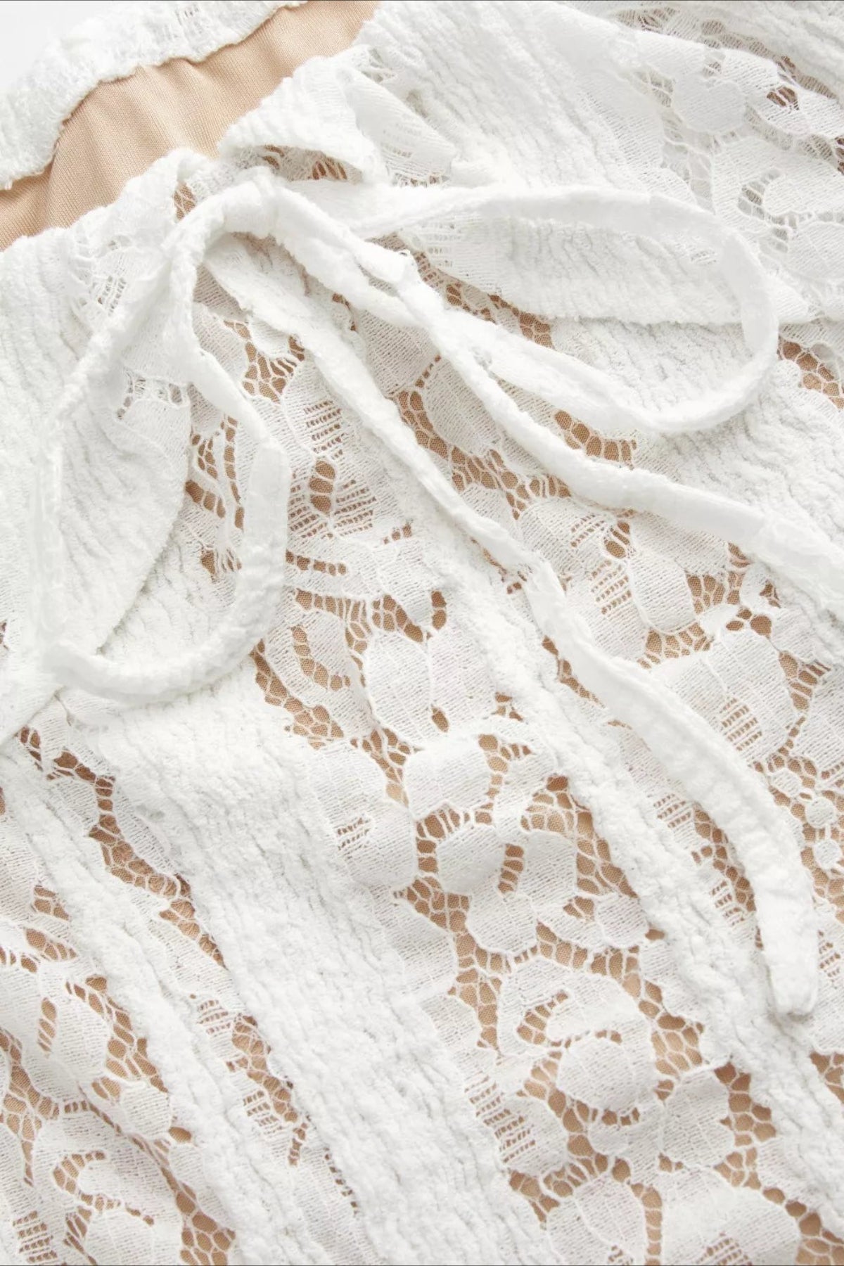 Off-Shoulder Bodycon T-Shirt with Lace Panels