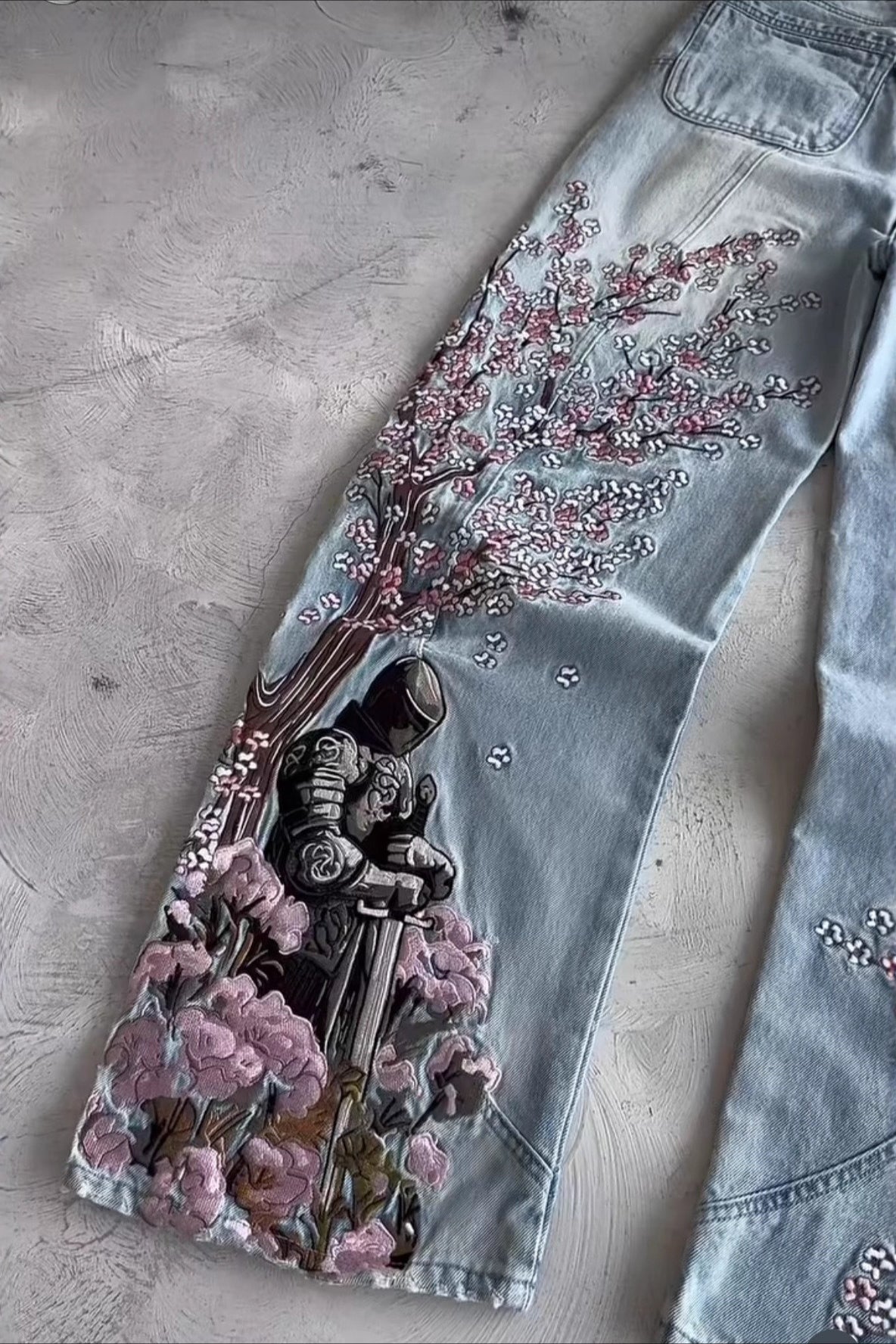 Samurai-Motif Blossom-Detail Wide-Leg Jeans with Embroidery