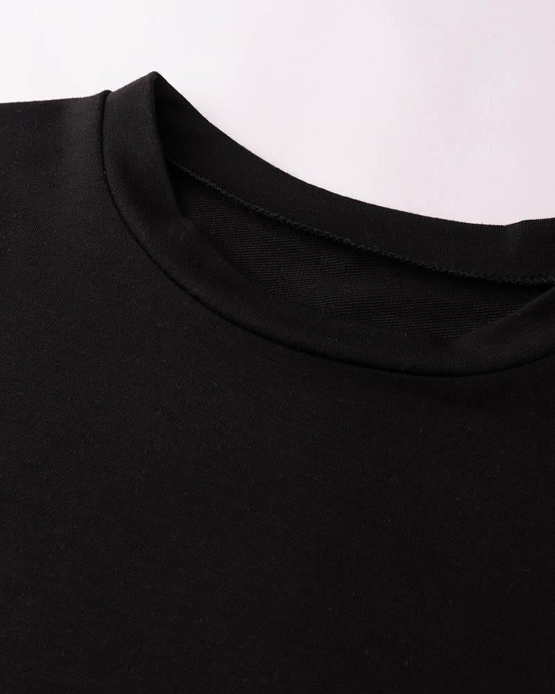 Dragon-Motif Stretch-Blend Cropped Top with Polyester Fabric